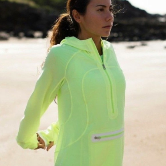 Lululemon windbreaker with reflective details - Picture 1 of 6